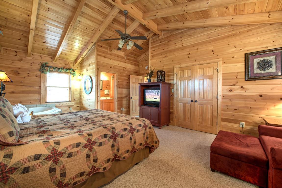 Serenity Peak Villa Pigeon Forge Exterior photo